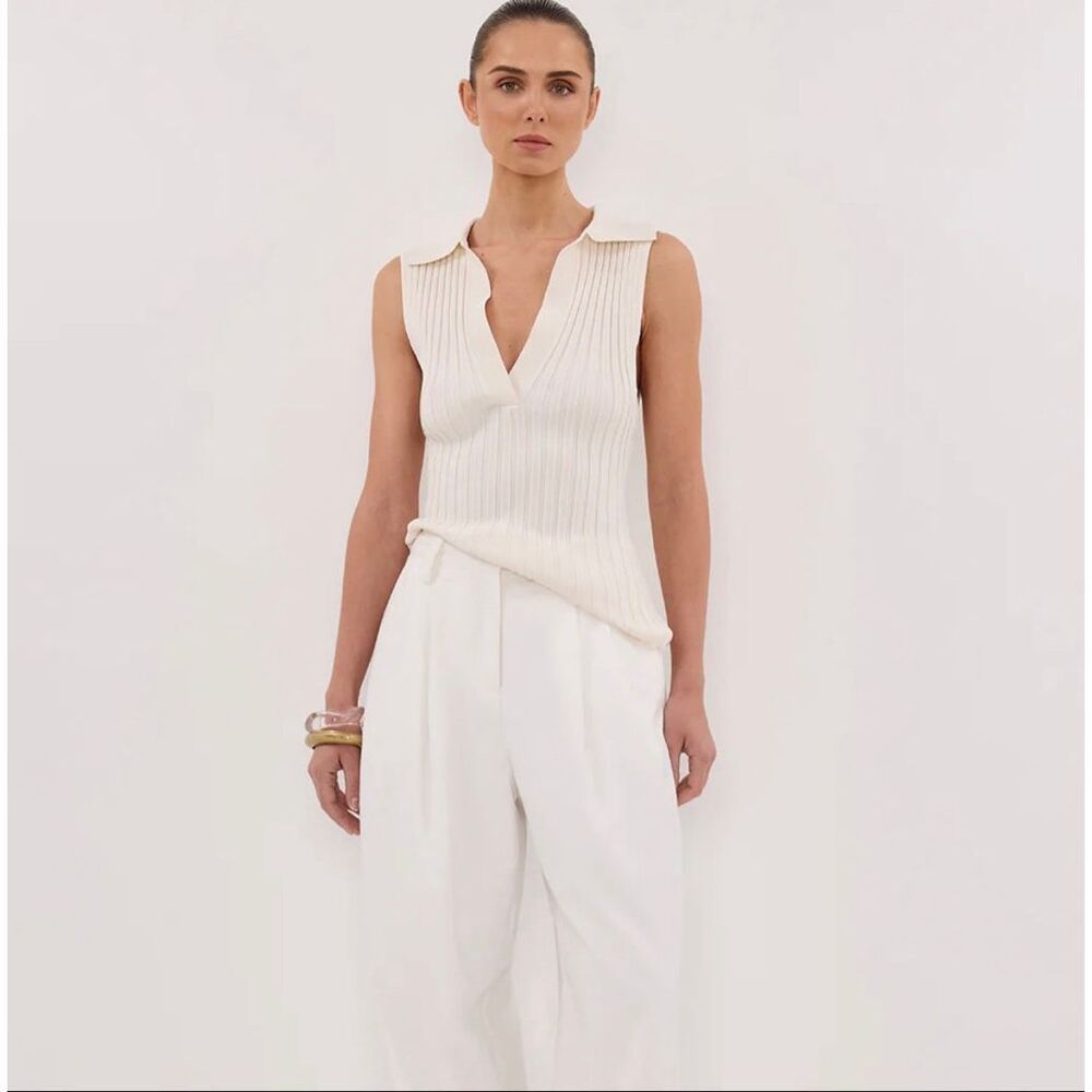 DISSH Hal Plaster Sleeveless Ribbed Knit Top Cream Polo V Neck Size M